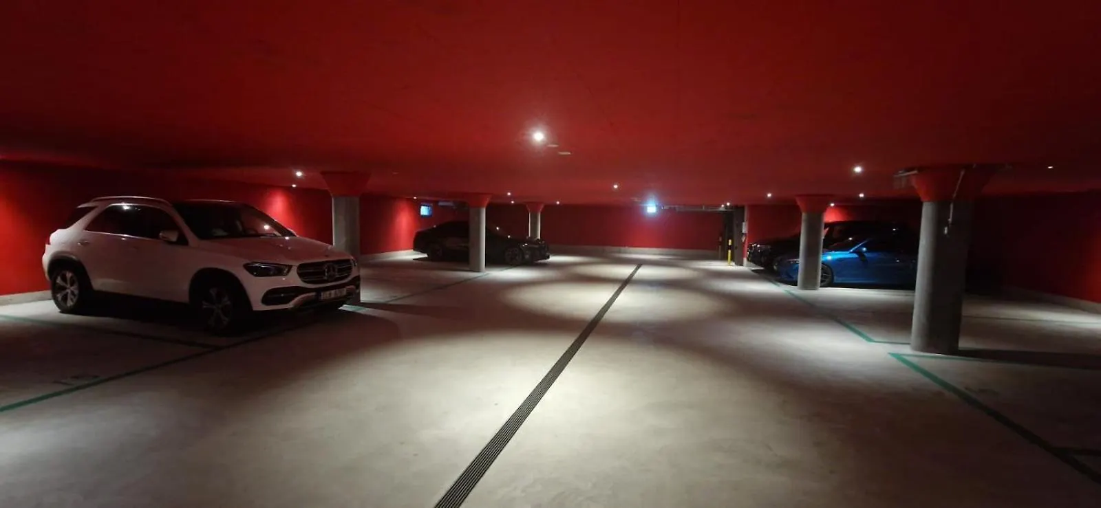 Visionary Hospitality Embrach, Zuerich - Premium Apartments With Free Parking, Washer, Kitchen, Rooftop, Coworking-Space, 15' Airport Switzerland