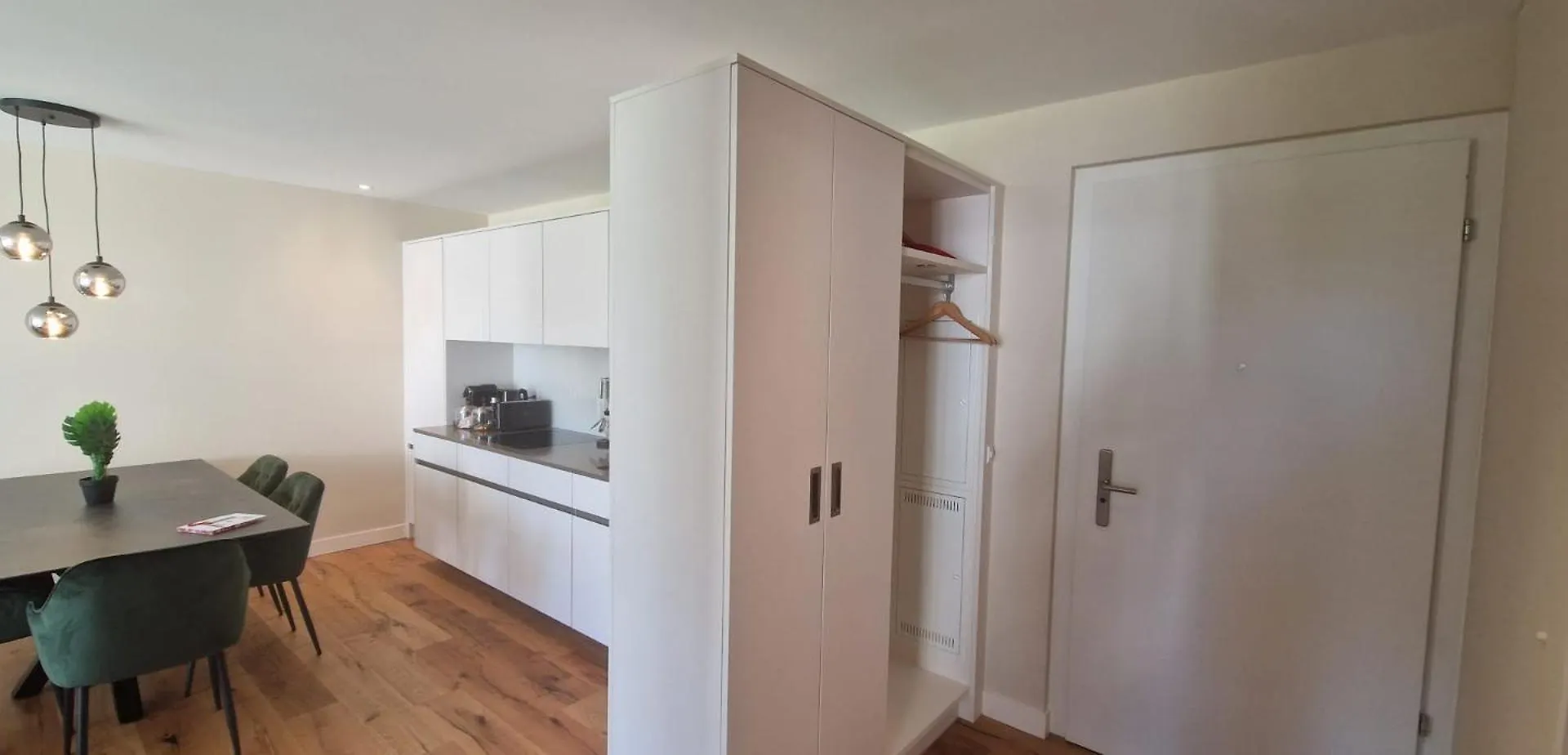 Visionary Hospitality Embrach, Zuerich - Premium Apartments With Free Parking, Washer, Kitchen, Rooftop, Coworking-Space, 15' Airport Svájc